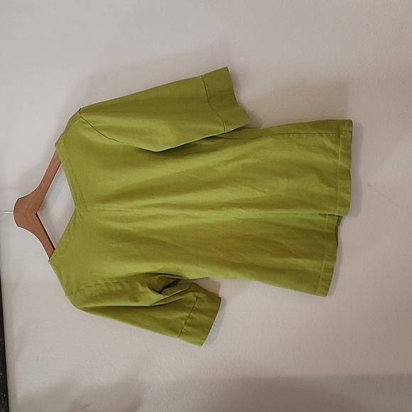 Women's Flutter short sleeve blouse - size medium - Picture 4 of 5